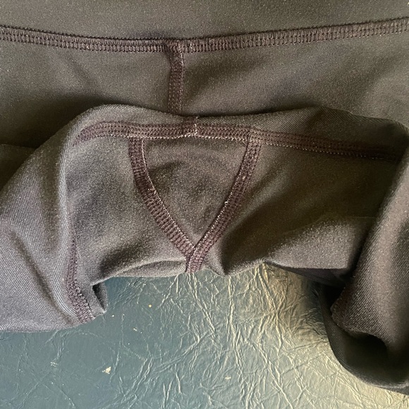 ALO Yoga Blue Ice Crystal Leggings Sz M - Picture 7 of 7